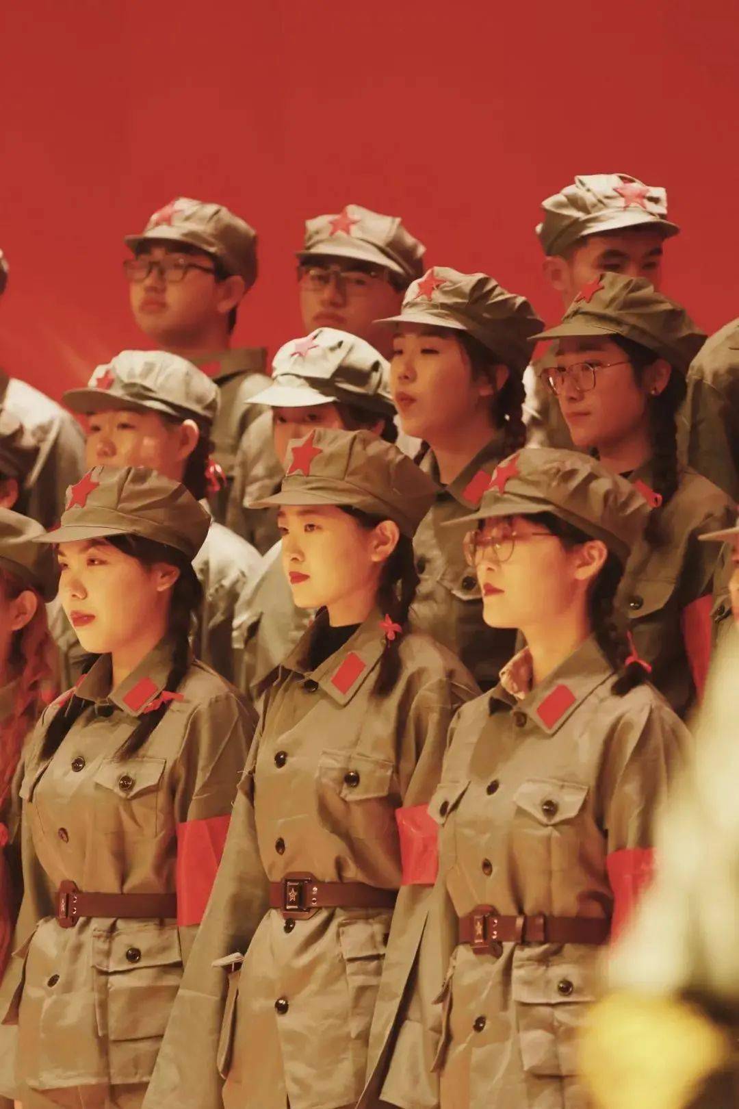 海淀校区中慧楼音乐厅青春爱国歌会2021年纪念一二·九运动中央民族