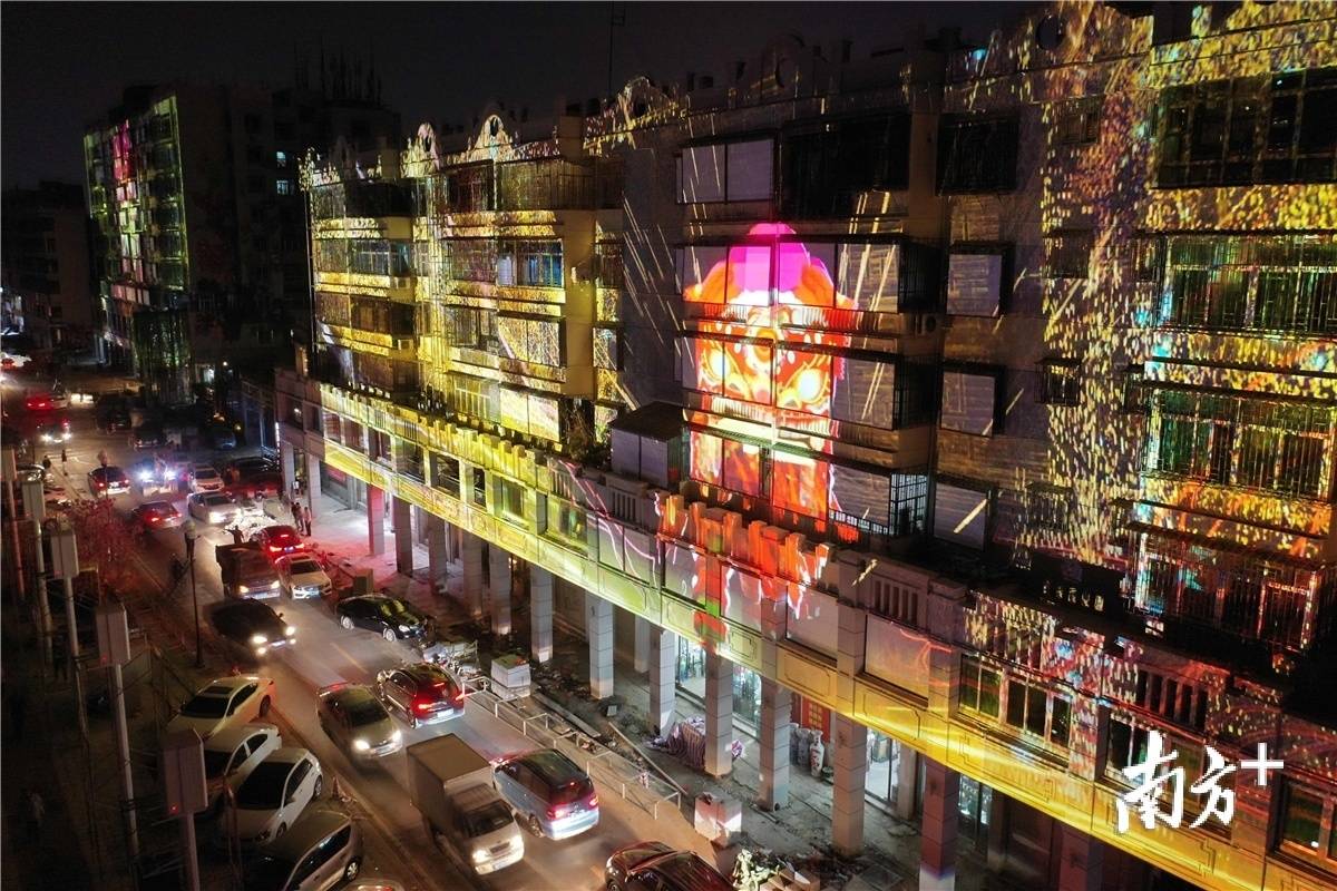 消费集聚区在惠州市党代表,罗浮山管委会主任,长宁镇委书记陈沛林看来