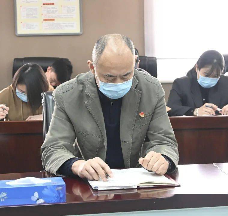 随后,由两名入党介绍人孙京同志,贺学军同志分别对段萌同志在考察期内