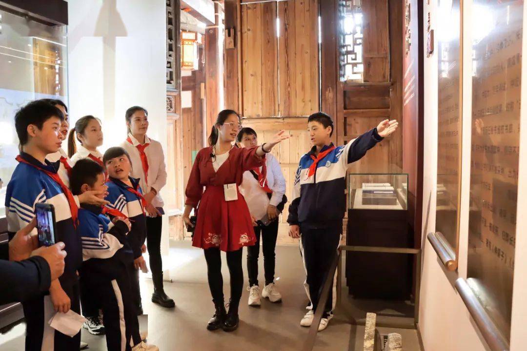供稿:特教学校编辑:长乐区委文明办扫码关注我们文明
