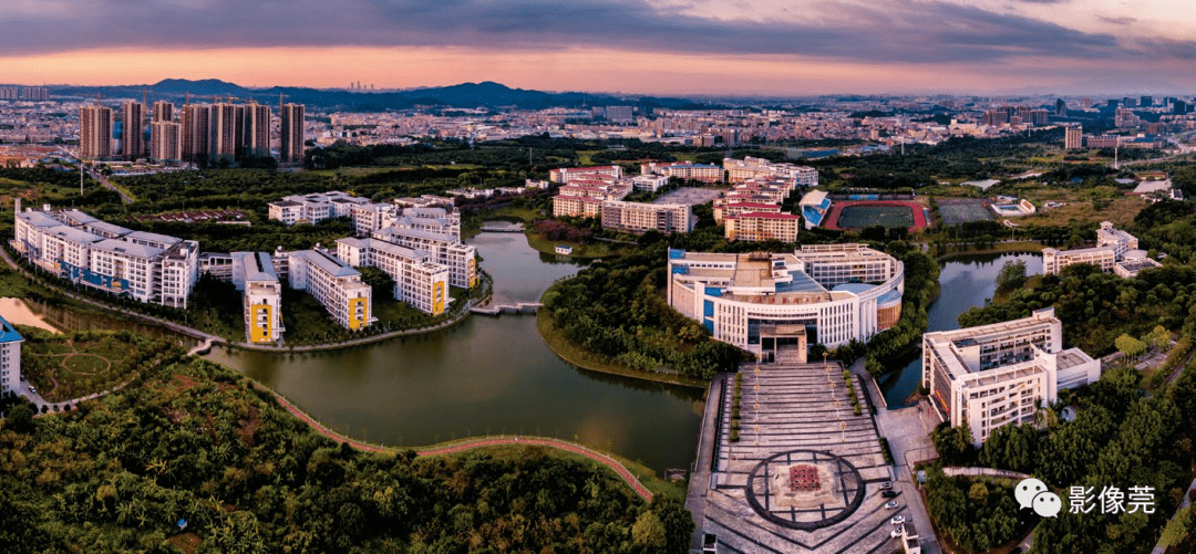 广东医科大学东莞校区徐湘平 / 摄影