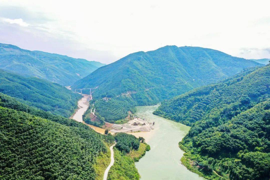 5年如一日的执着坚守兑现了央企承诺践行了国家战略为中南半岛开启了