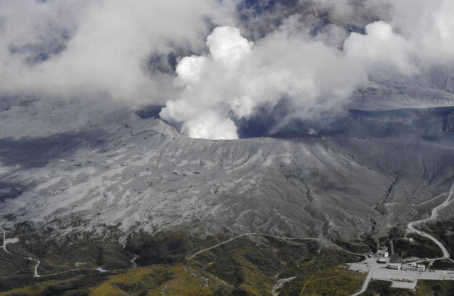 侃天下|日本富士五湖连发3次地震，富士山真要喷发？_日本气象厅_里氏_