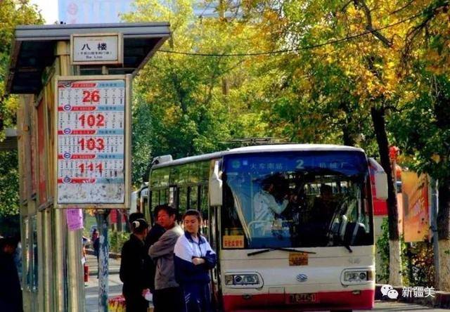 刀郎那句"停靠在八楼的2路汽车"什么意思?说出来你可能不信!
