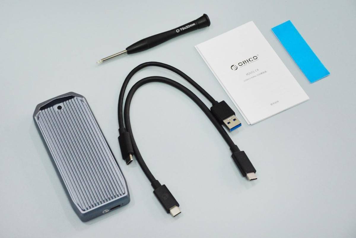 usb4.0固态硬盘盒为何物?一番体验后,2秒传一部电影速度快到飞