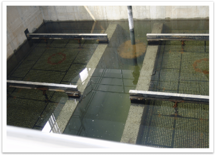 药池,通过隔膜泵加压打入曝气生物滤和混合反应沉淀池连接的主管道上