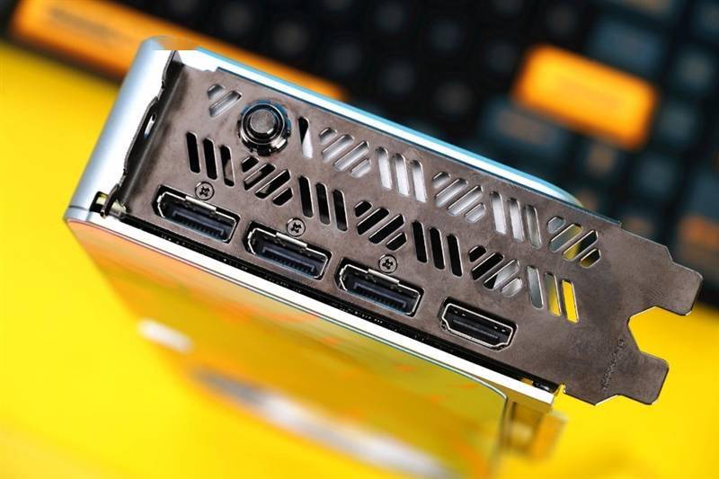 玩家|颜值最高的非公卡！七彩虹iGame RTX 3070玩家定制系列显卡评测