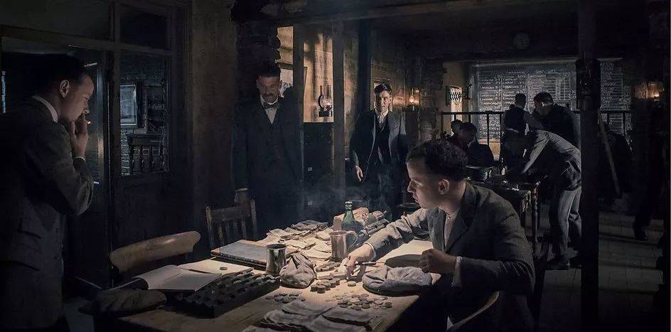 豆瓣9.5，这部黑帮剧经久不衰！