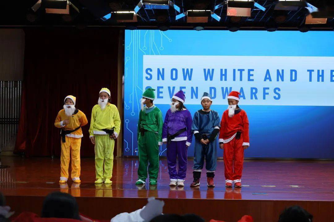 全人教育民乐读书节双语经典剧品书香五年级英语课本剧表演暨周周演