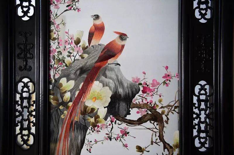 怎么绣小红花 8f34b411716f4c94b26bde4559c505ab.jpeg