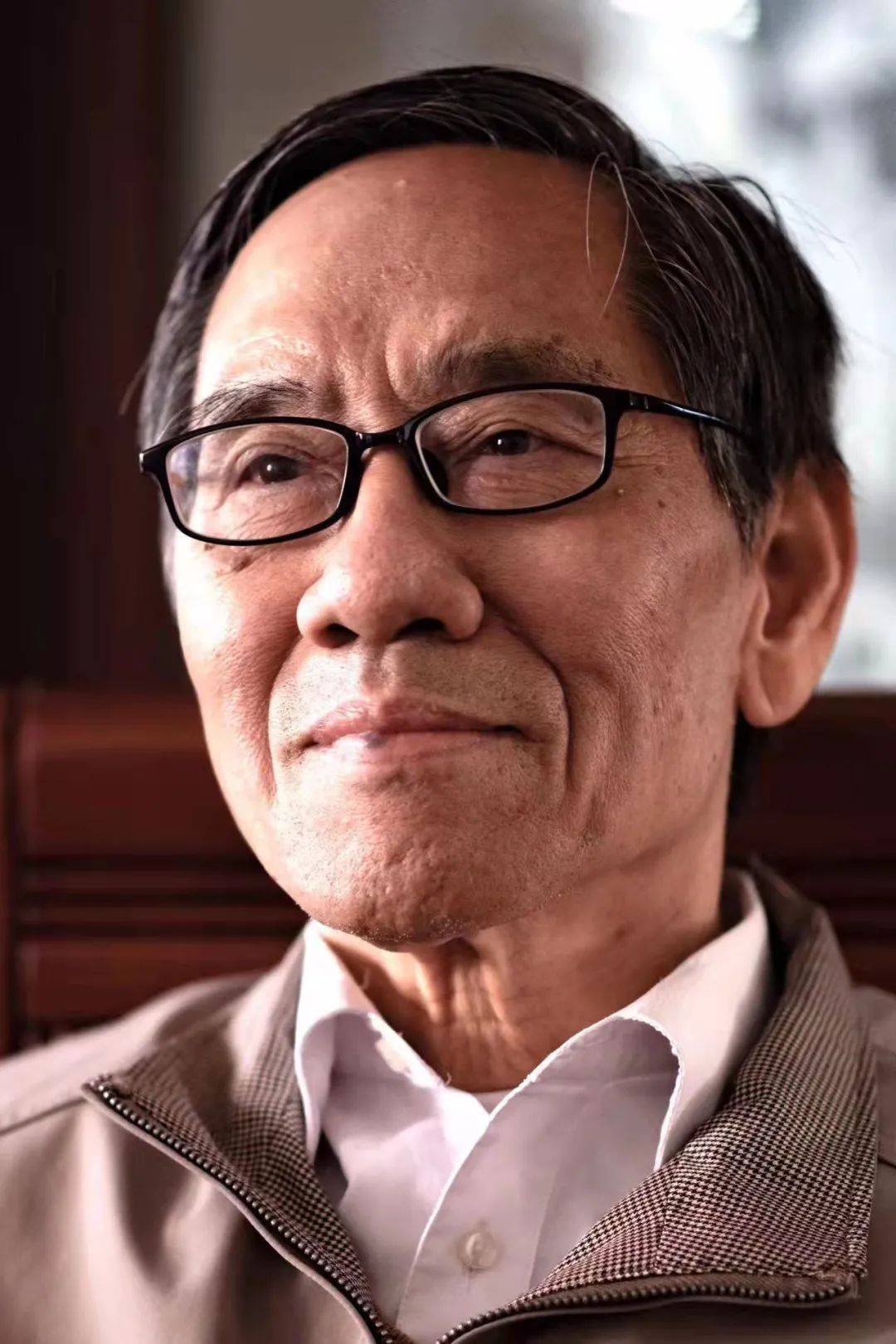 邱捷中山大学历史学系教授,博士研究生导师,曾任中山大学历史系主任.