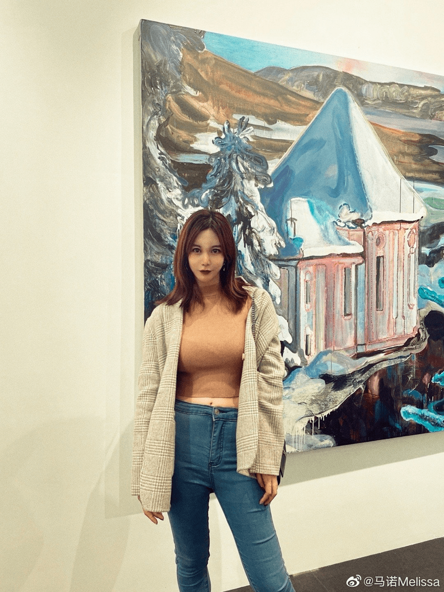 观众|十一年前“宁愿坐在宝马车里哭”的女孩马诺，如今怎么样了？