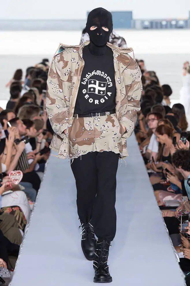 设计「丑」是如何成为流量密码的？