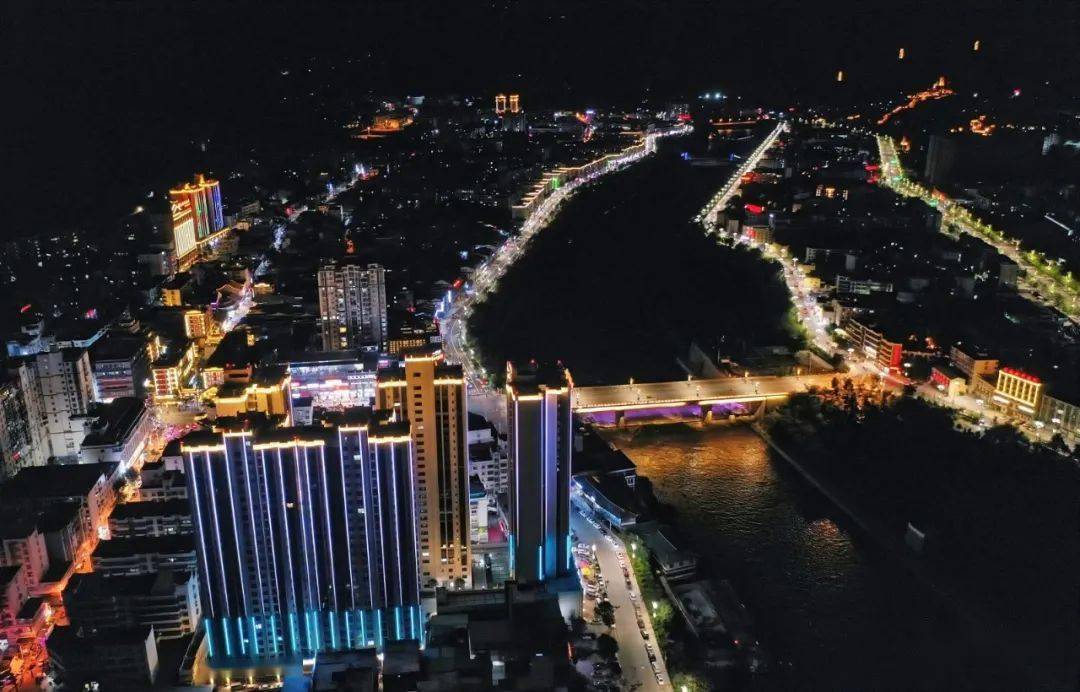 茂县成功创建为四川省全域旅游示范区_景区_文化_羌族