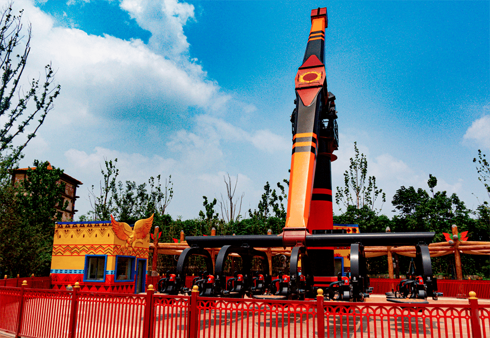 飞鹰体验上天入地般的惊险和刺激位于巨龙山谷的飞龙塔和宝贝们一起