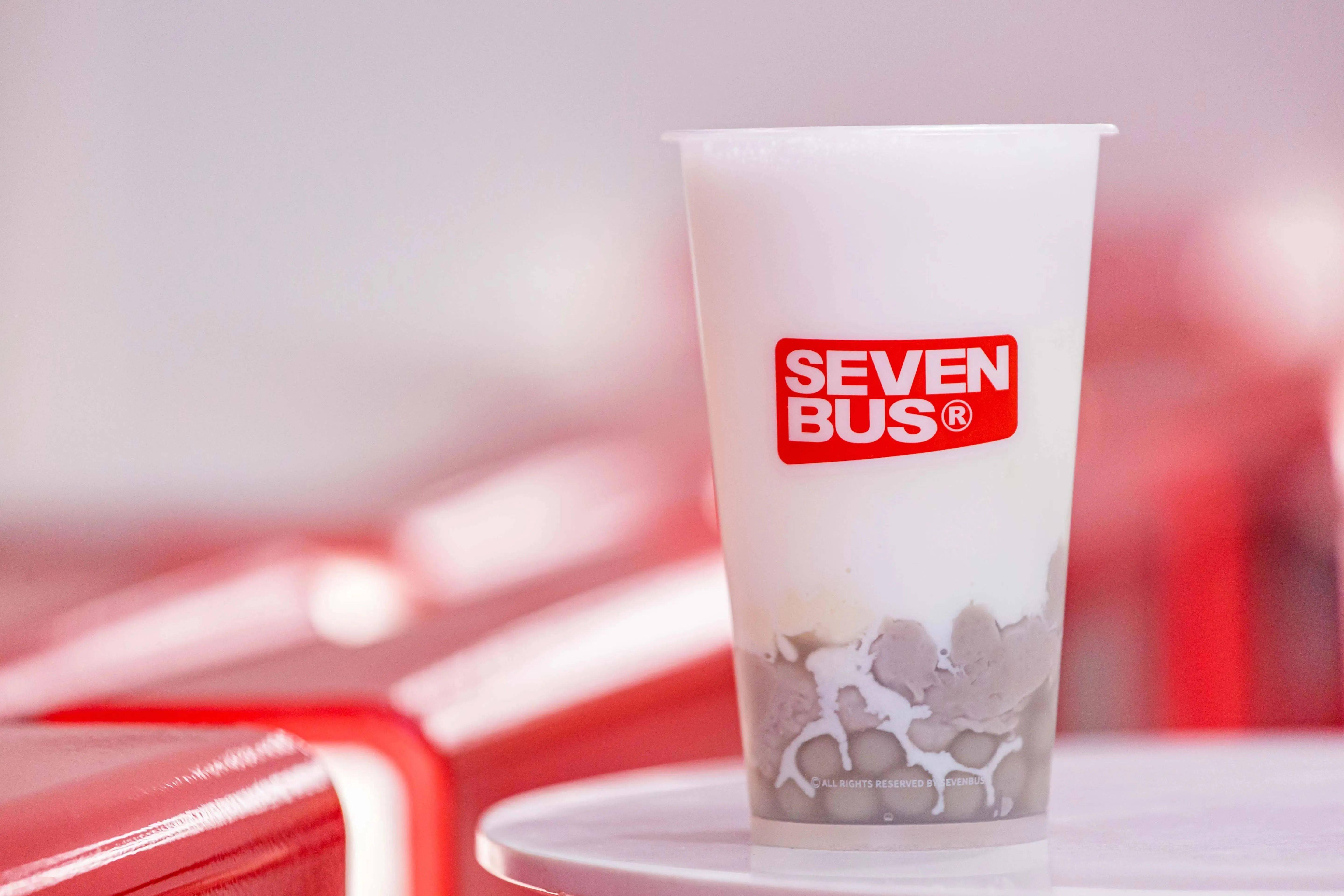 sevenbus创始人图片