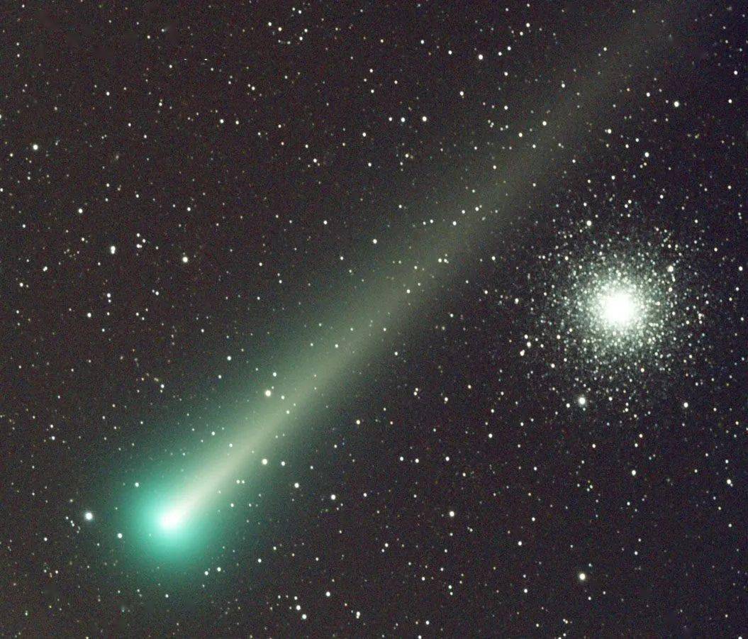彗星的样子图片
