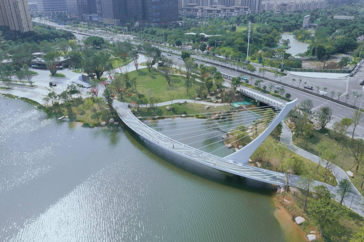 福州龙湖天曜于晋安湖中央生态区抵达城市价值顶端
