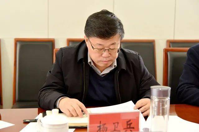 区委常委宣传部长杨卫兵一行到丛台分局巡听理论中心组学习会