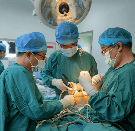 外科樊医生是哪里人 ed0e2b52f6e443a993aaaea9285aedf4.png