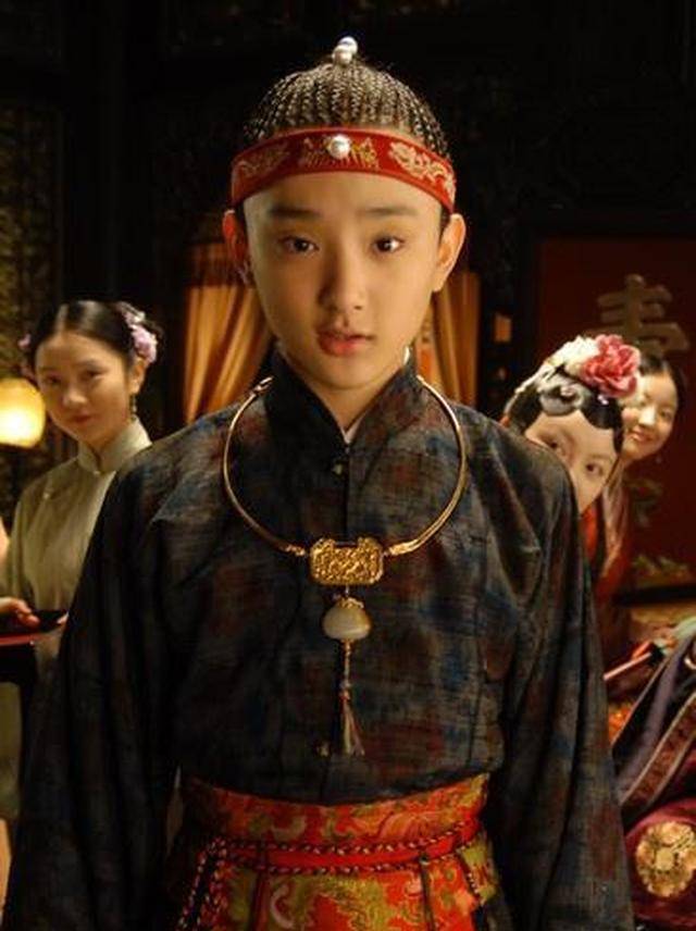 《红楼梦》中的于小彤因个子高,没有戏拍,沦为销售卖酒维持生活_时候