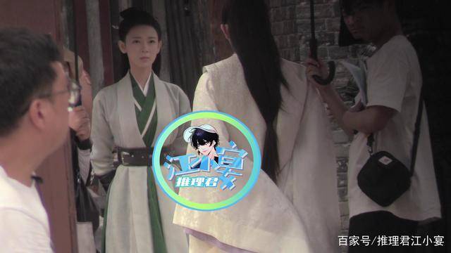 陈瑶片场背台词超认真 被官兵押解眼神坚毅