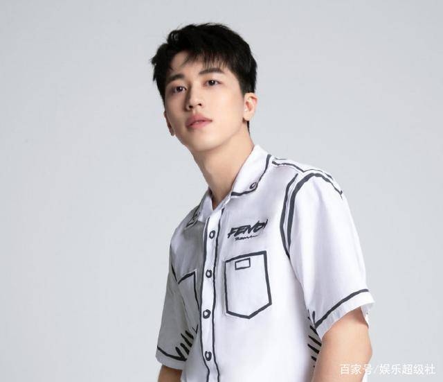 被指内涵女老板柴鸡蛋许魏洲发文回应只想和粉丝分享节目感受