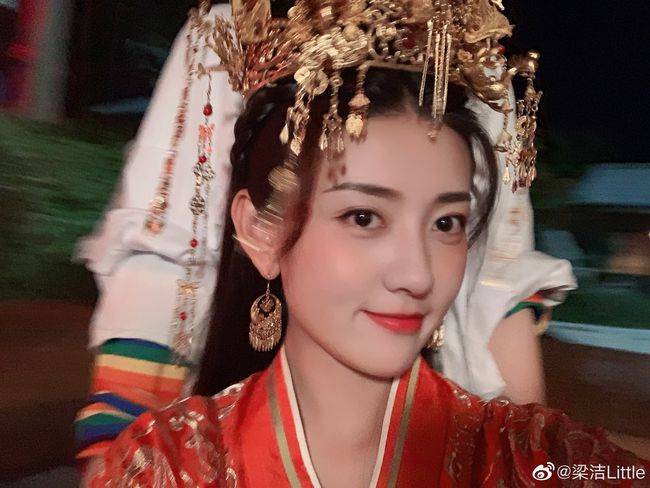 与蒲巴甲分手后,梁洁终于要火了_事业心_双世_华策