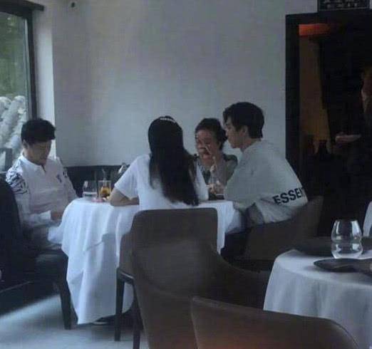 20岁结婚的周峻纬要演甜宠剧男主？看到女主周夫人可以放心了202