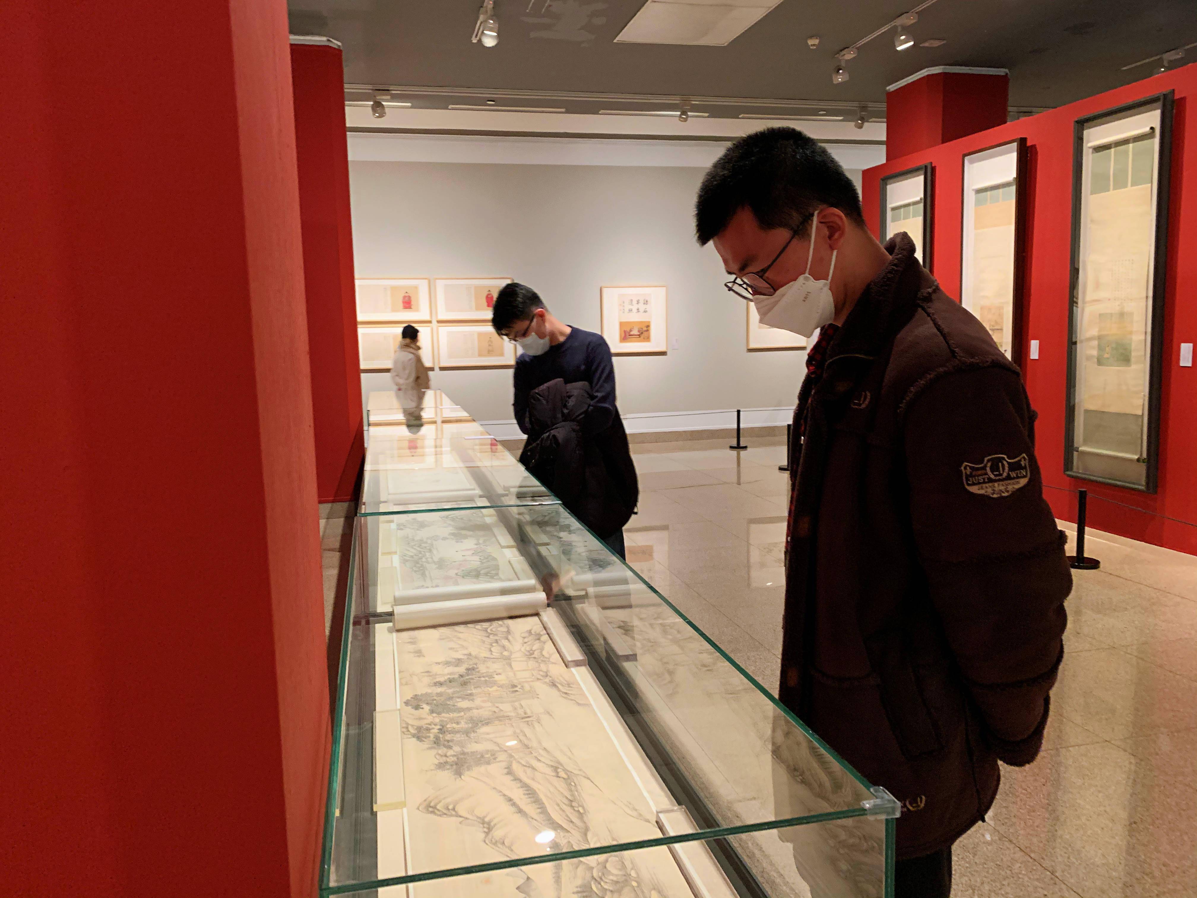 如镜取影 妙得神形 | 百余件(套)明清肖像画作品亮相中国美术馆_南京博物院_路雪_审美