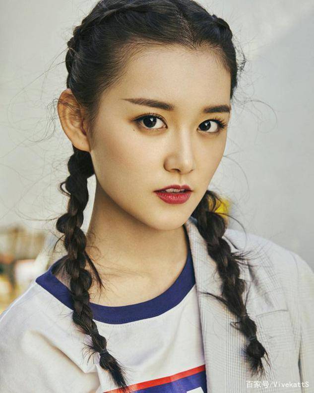 蒋依依大学报到,青春活泼,大家感慨时间过得真快._合作_角色_剧中