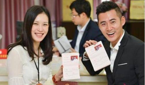 佟晨洁也没有辜负魏巍的痴情,两人于2014年结婚,至今已走过了七个年头