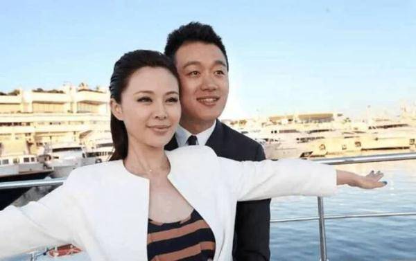 是下边的我理解的？周迅和张婧仪什么关系
