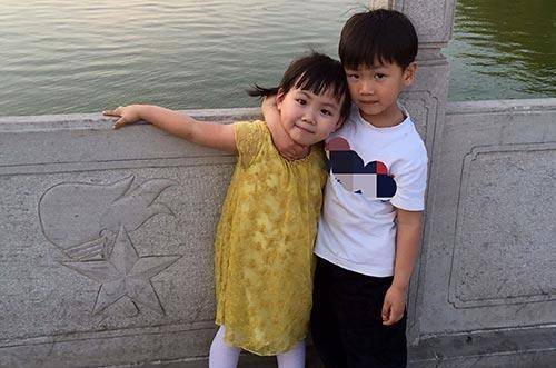 王宝强与前妻马蓉生有一儿一女,曾带两个孩子参加过《爸爸去哪儿》