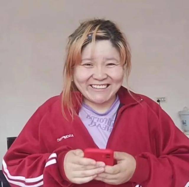 郭老师作为一个网红,可真的红的挺出圈了,账号被全平台封禁这种事情能