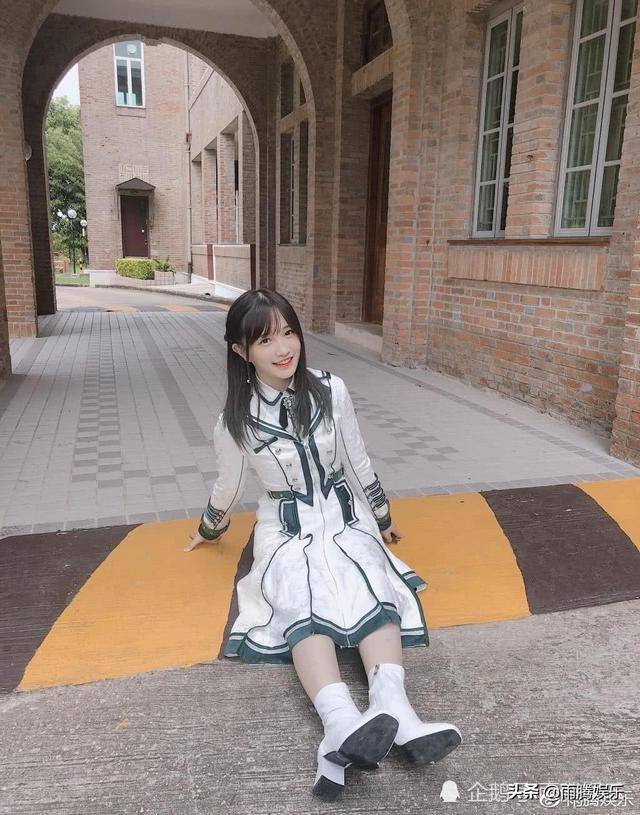 snh48费沁源到底有多胖网友上身是天使腿是魔鬼