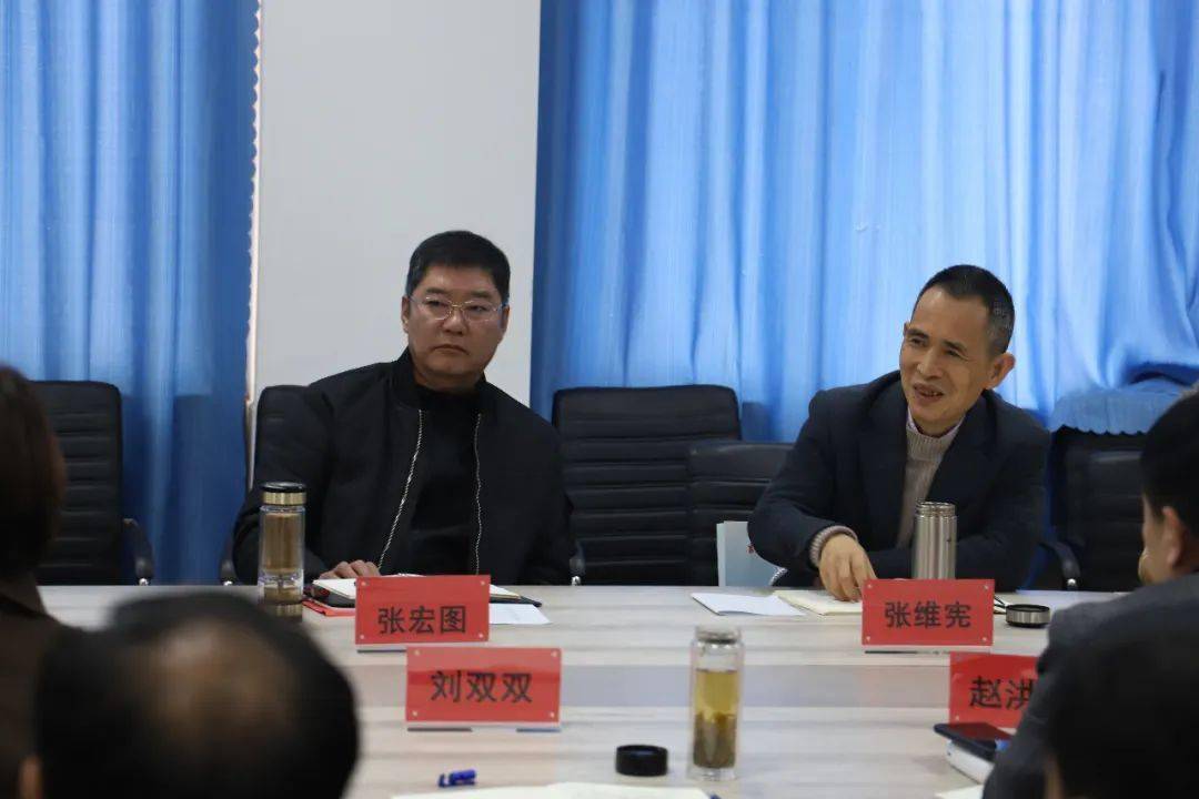 张宏图指出提升教育教学质量是学校的根本性任务,要牢牢把握住国家