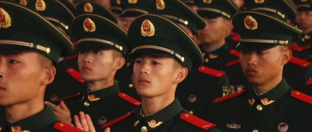 列兵同志,欢迎入列!_新兵_授衔_仪式