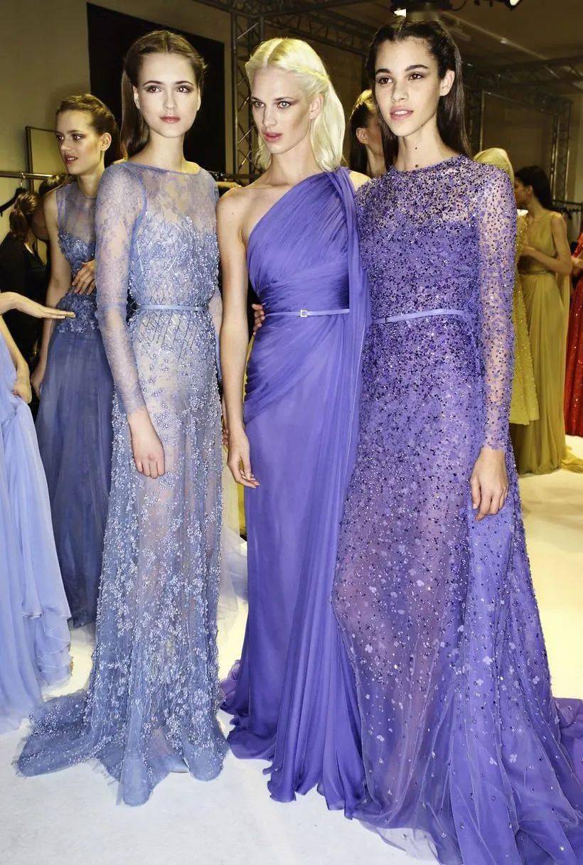 自然环境Pantone发布了2022年度流行色——长春花蓝