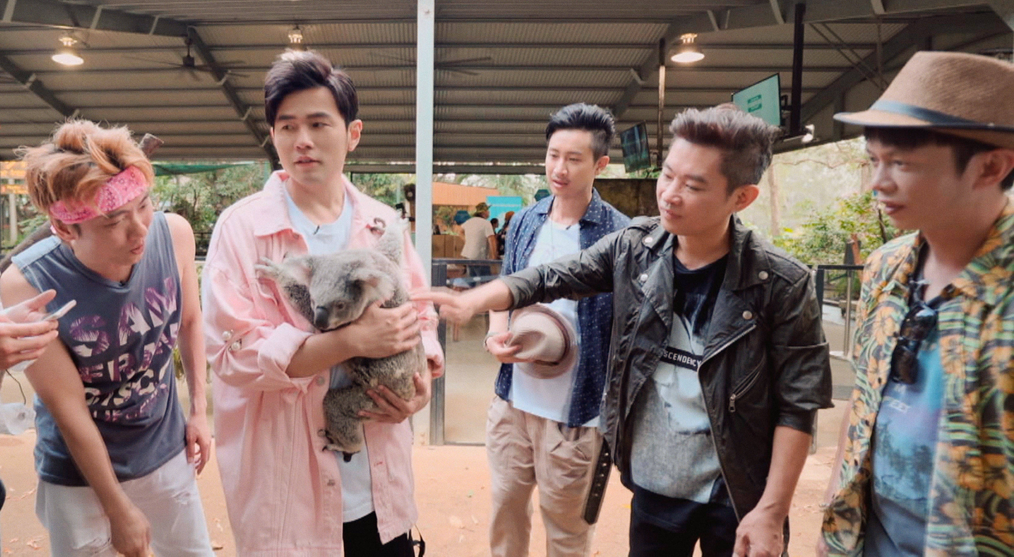 《周游记》周杰伦旅行之余呼吁大众保护野生动物被赞"贴心周"