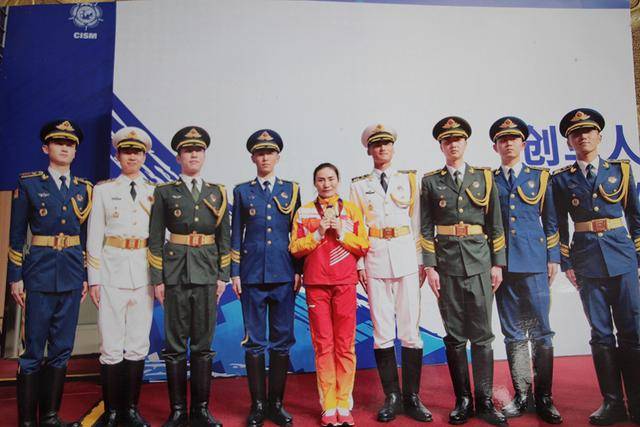 内蒙古五原县现役军人窦丹荣立个人二等功_国防_家庭_支持