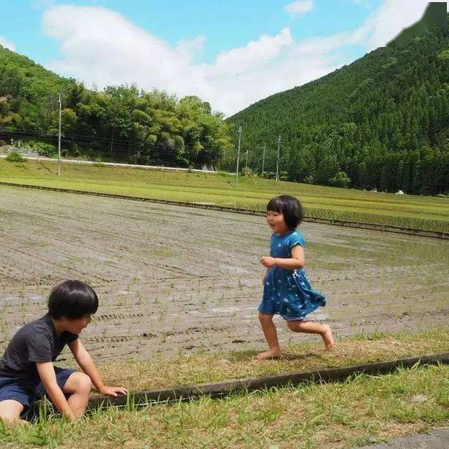 哥哥|乡下妈妈晒娃，不露脸不拼颜值，却引来7万人围观