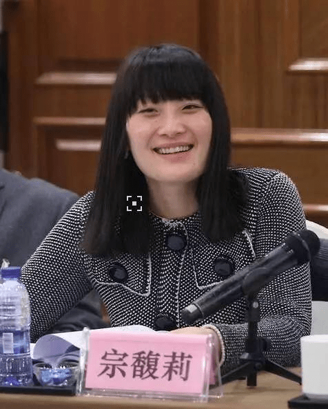 宗馥莉接任娃哈哈副董和总经理女儿接班的企业不在少数