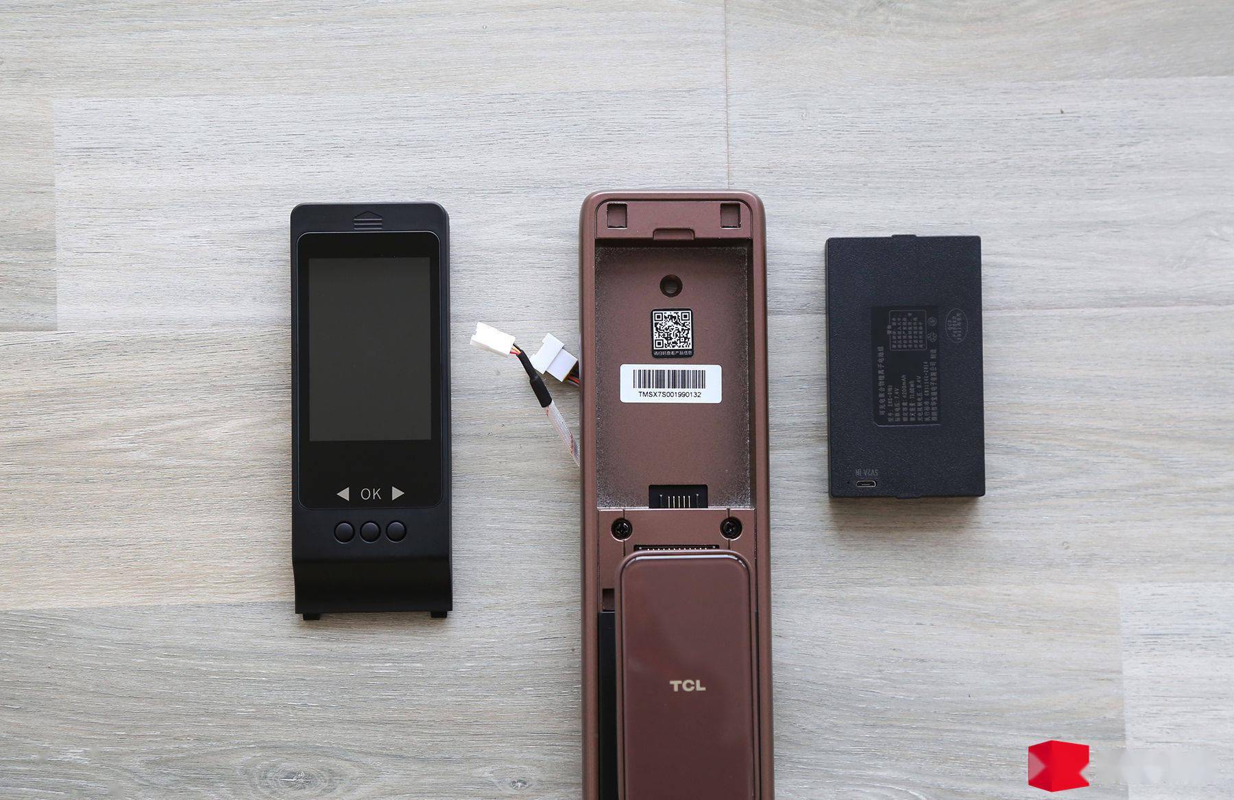 人脸|TCL X7S 智能锁体验：像 iPhone 一样方便的人脸解锁，还让防盗门多了「一只眼睛」