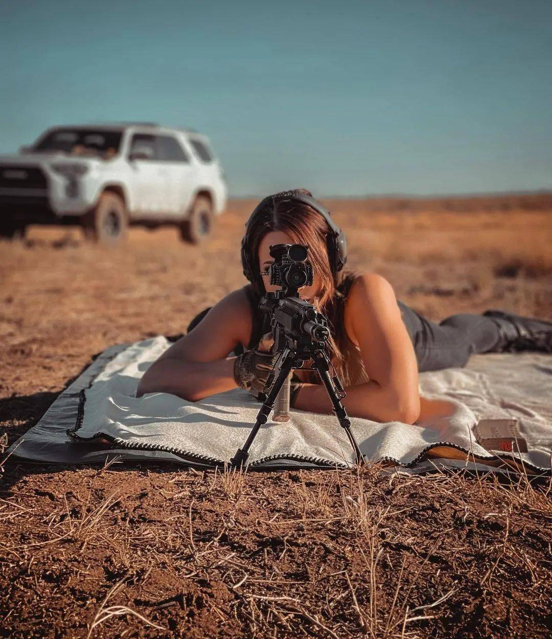 【可甜可咸】爱打枪的妹子林赛图集