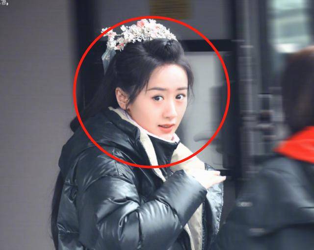 有翡赵丽颖同款刘海 0a5f7cfce50743388ed138cc6d34d51f.jpeg