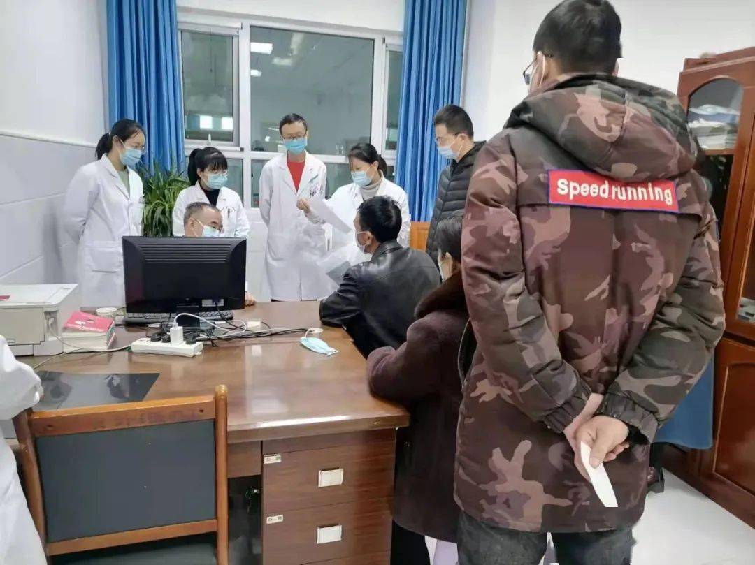 【12月15日】西北针刀王、甘肃省名中医王海东教授来陇西县二院啦!_治疗_风湿_关节