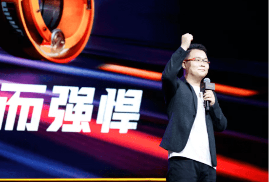 微博|消息称 vivo 副总裁，子品牌 iQOO 负责人冯宇飞离职
