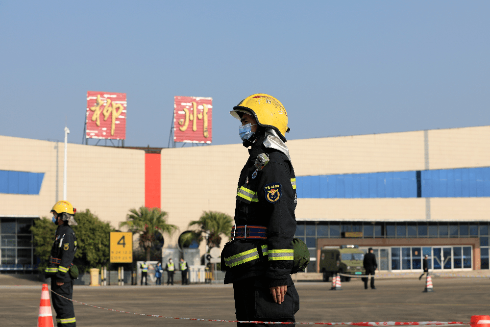 柳州白莲机场 军用图片