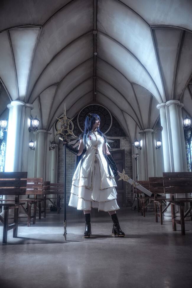 cos明日方舟莫斯提马小姐姐